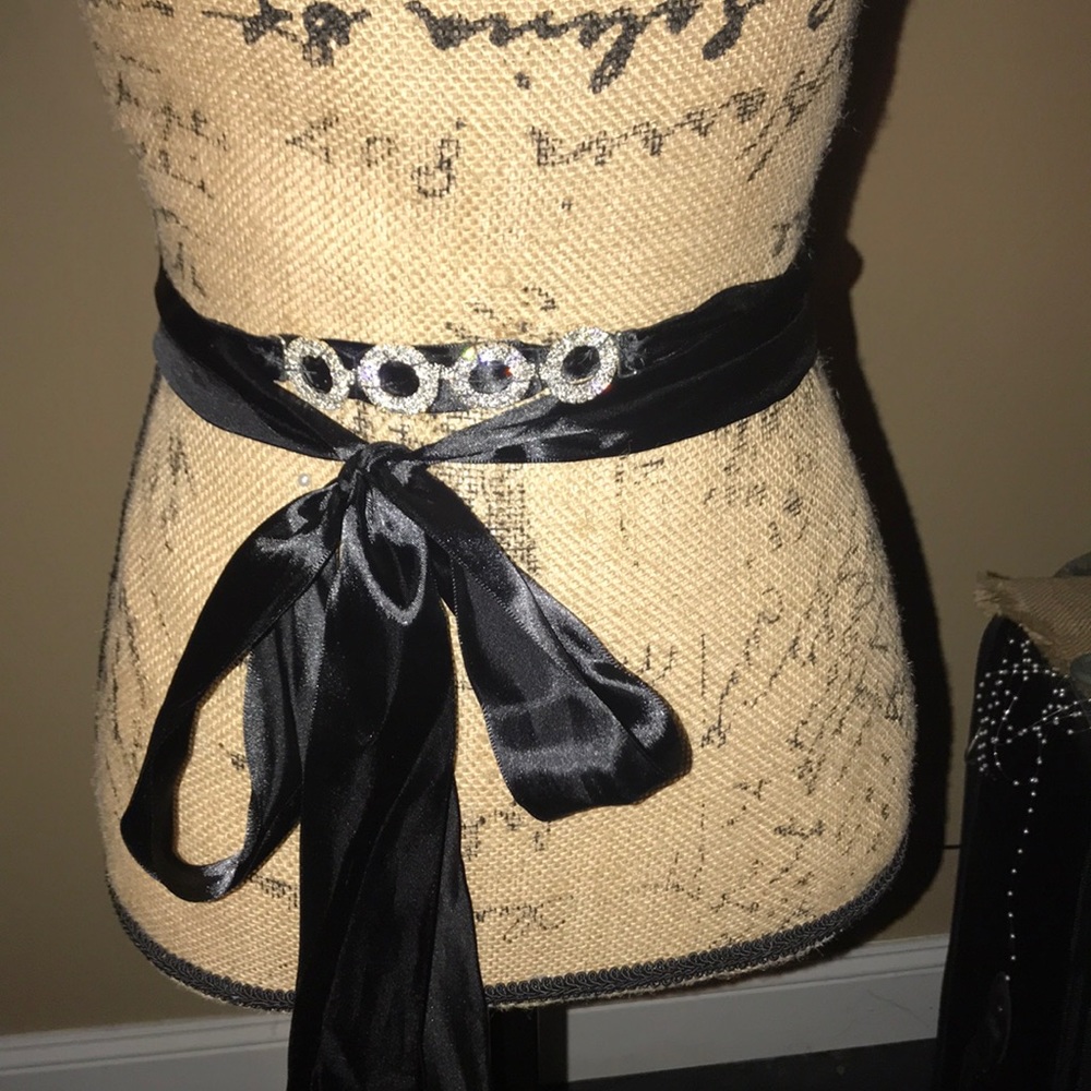 New Black Ribbon Sash Rhinestone Belt. - Picture 6 of 13